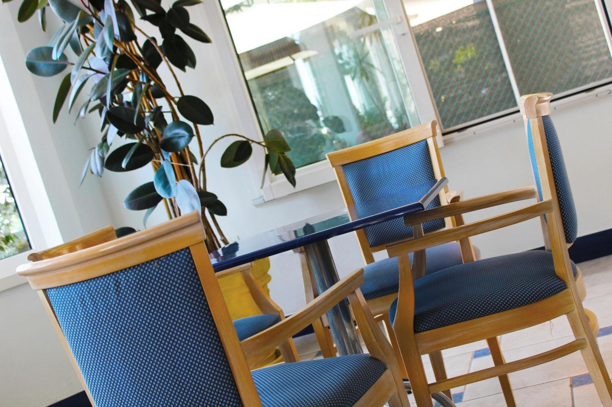 Hotel Bristol Misano Adriatico Exterior foto